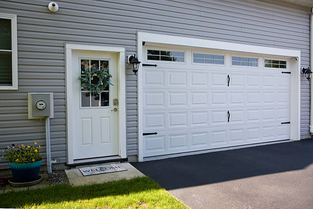 24/7 Emergency Garage Door Panel Replacement experts in Chenango County County, NY